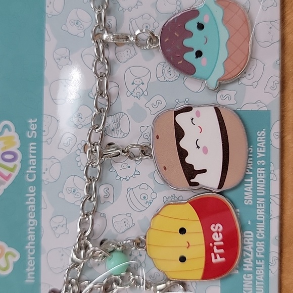 Squishmallows Interchangeable Charm Bracelet Set - Picture 4 of 5